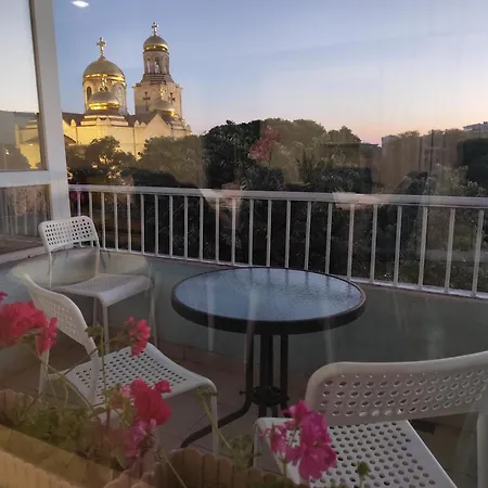 Grand And Prime * Varna